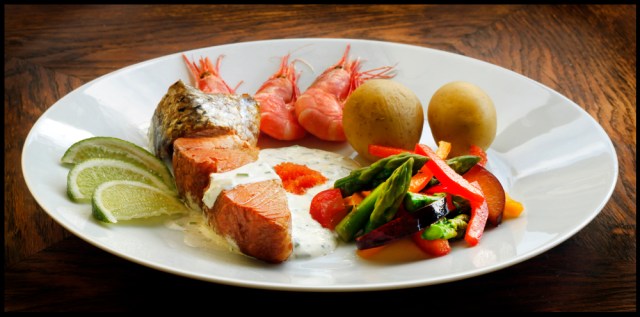 Warm smoked salmon dish